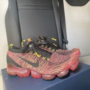 2019 Air VaporMax Flyknit 3 'Black Pink Blast’ (Used)